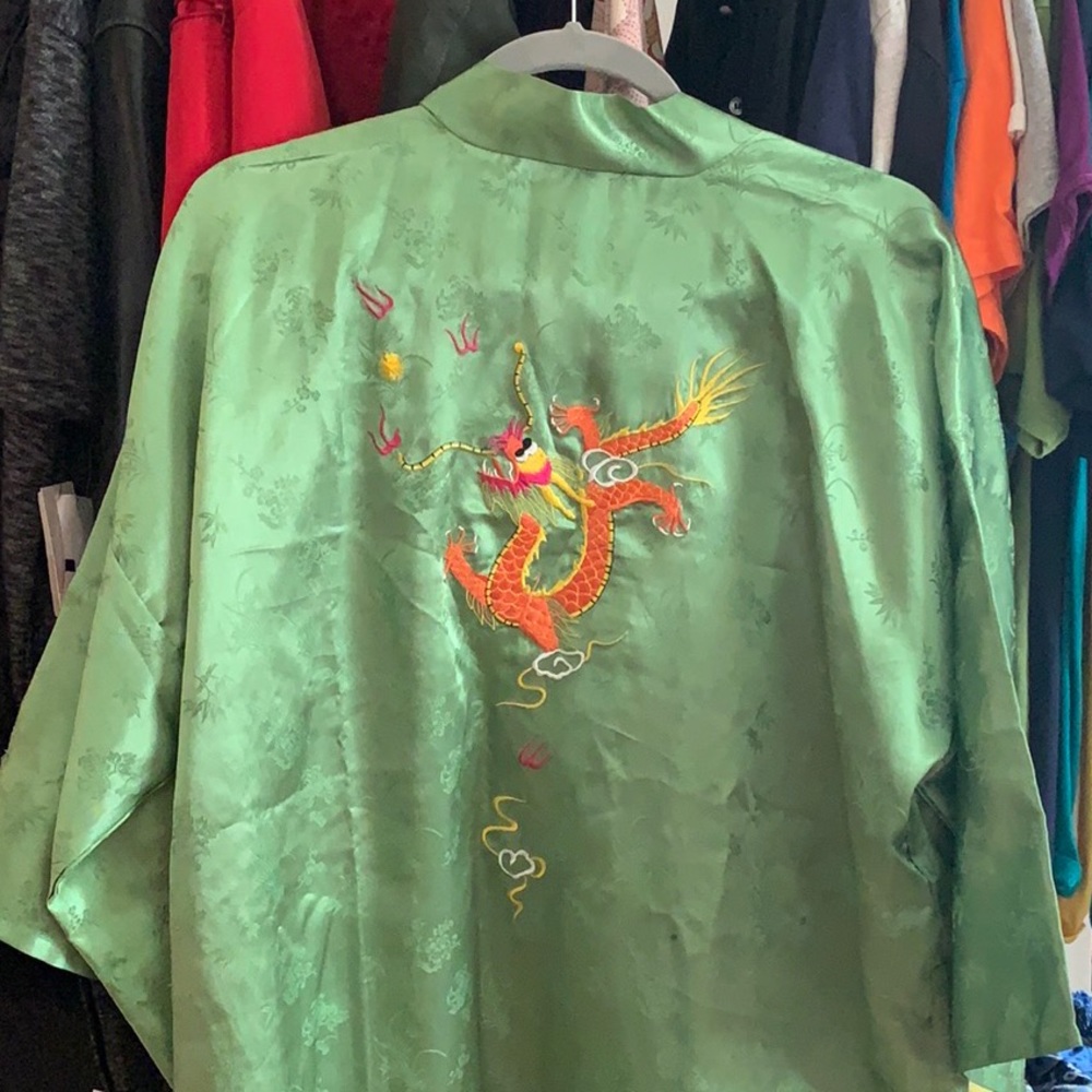 VINTAGE SILK EMBROIDERED ROBE